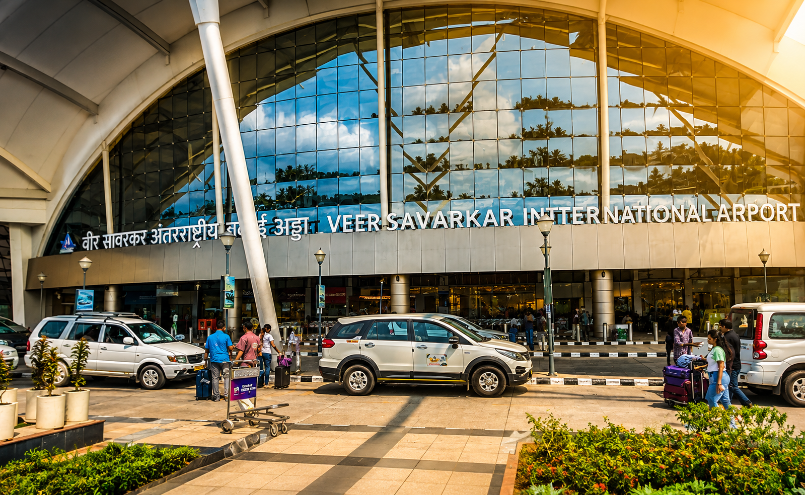 •	Check-out & Transfer to Airport